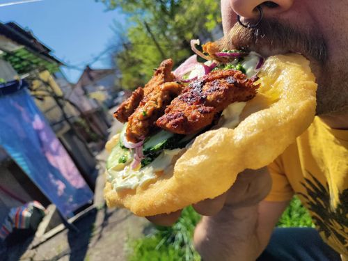 // A-Infoshop - 20 let // VEGANSKA VEČERJA